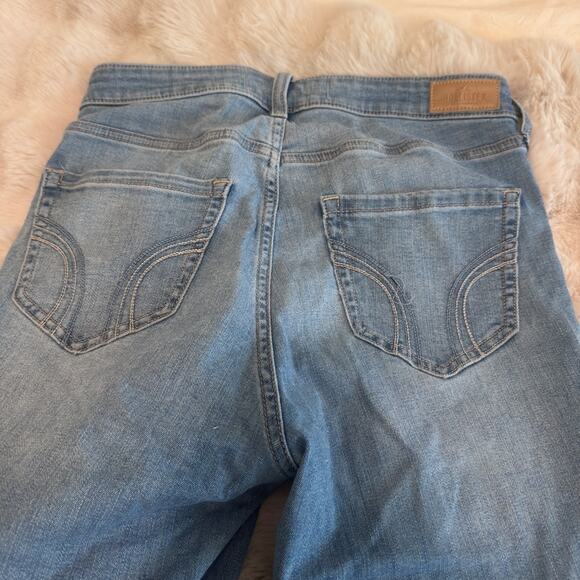 Hollister Light Blue Distressed Skinny Jeans - Picture 4 of 5
